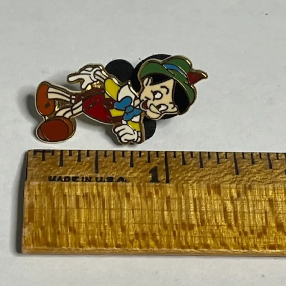 VTG Disney Pinocchio Walking Lapel Hat Vest Pin Gold Tone 1.25